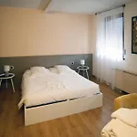Cesa Szálloda 2*
